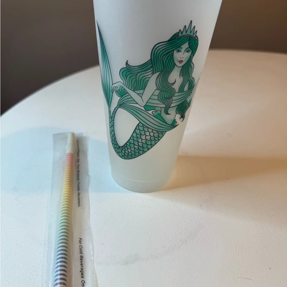 Starbucks 2019 full mermaid reusable cup